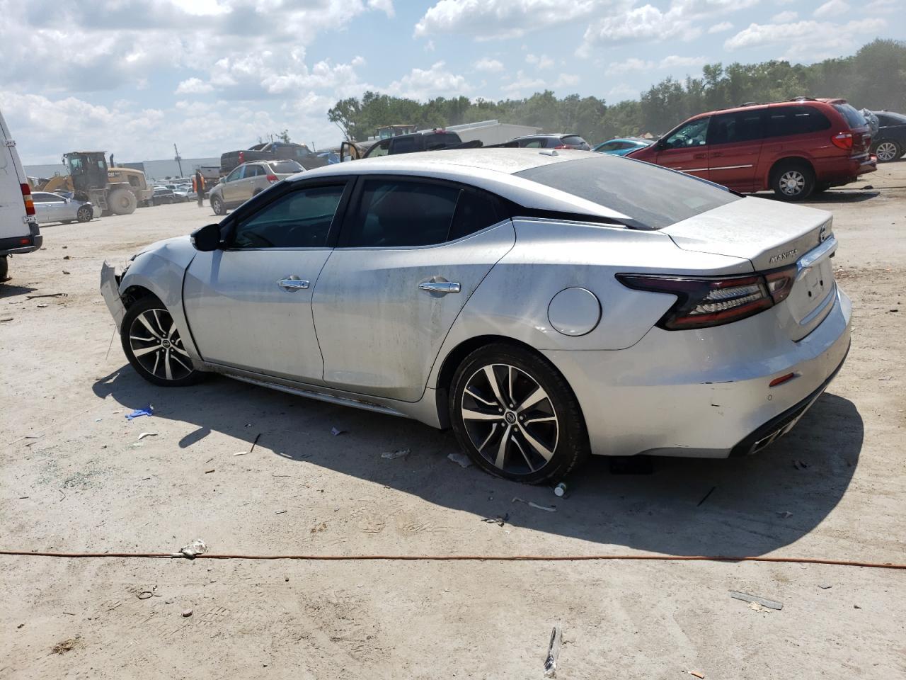 2017 NISSAN Maxima