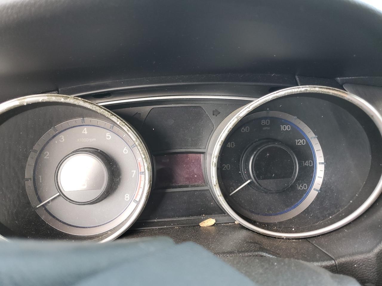 2011 HYUNDAI SONATA