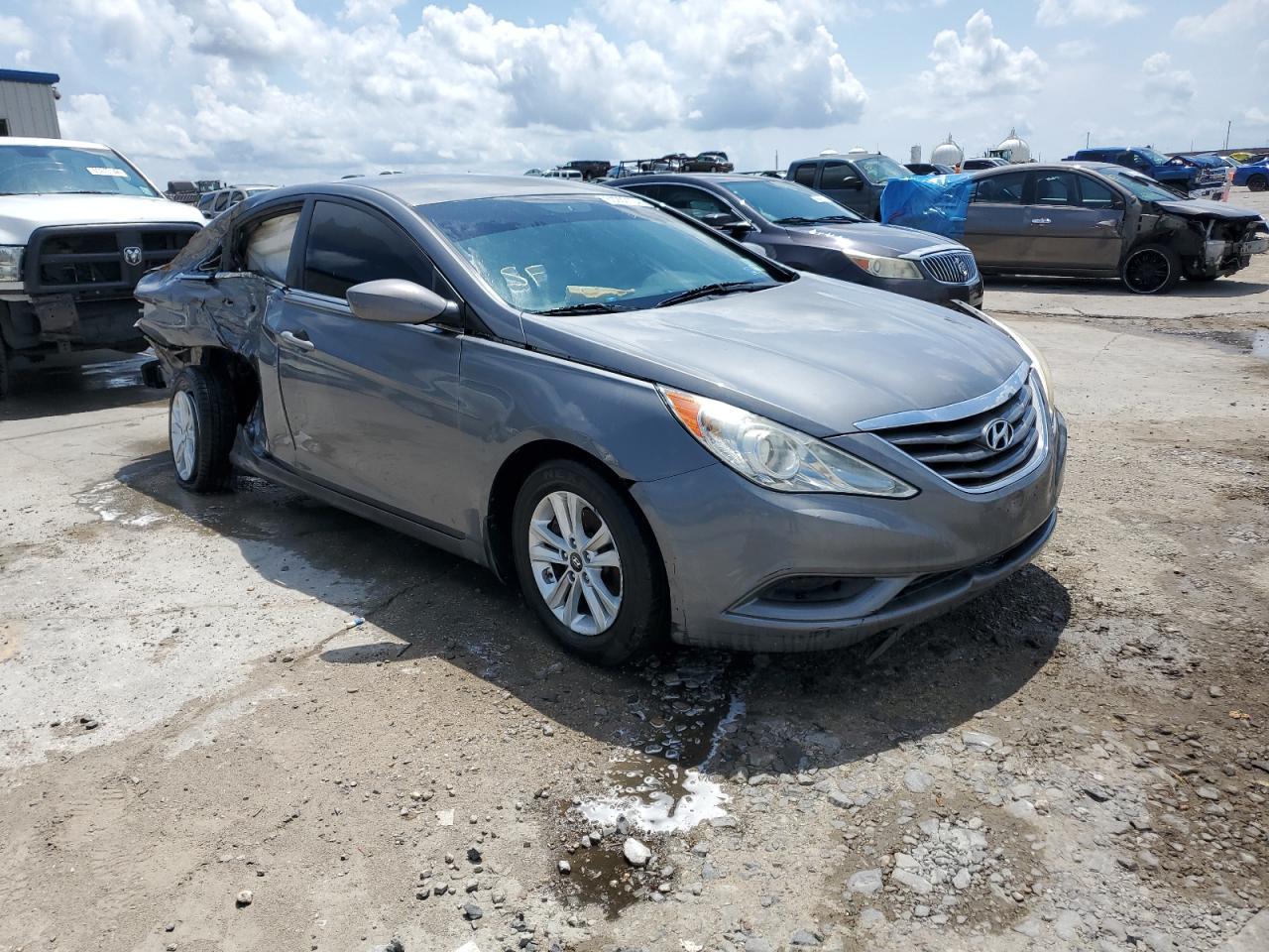 2011 HYUNDAI SONATA