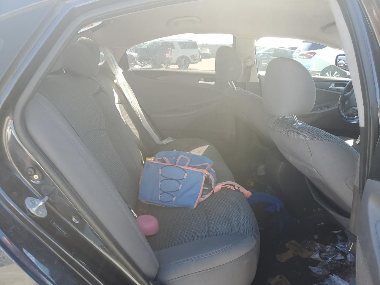 2011 HYUNDAI SONATA