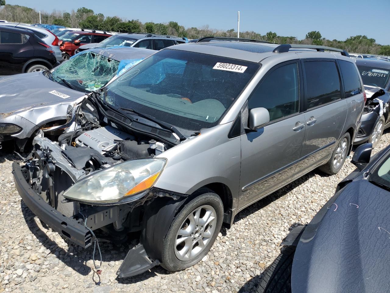 2006 TOYOTA SIENNA