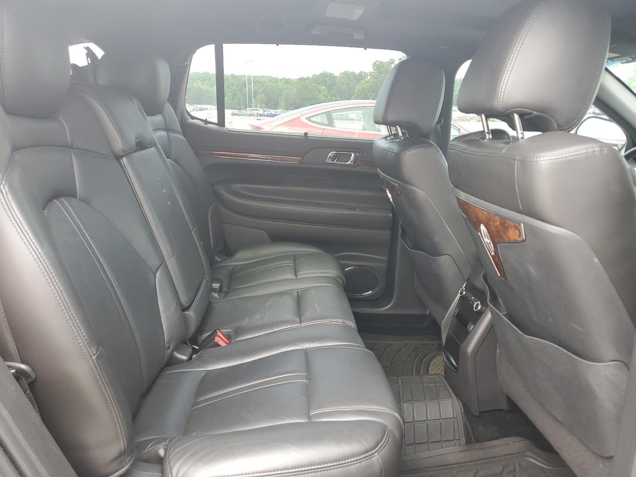 2018 LINCOLN MKT