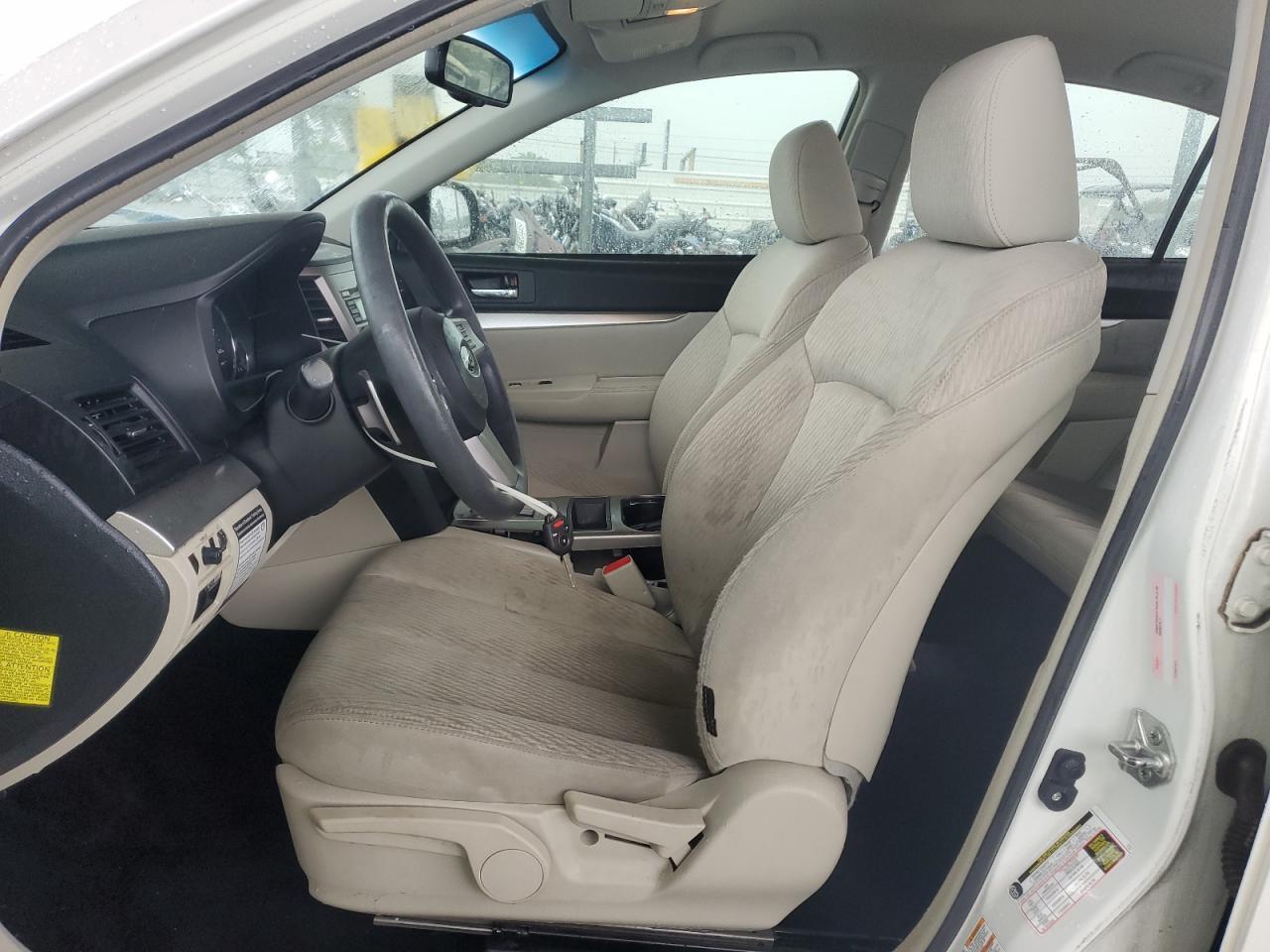 2010 SUBARU Legacy