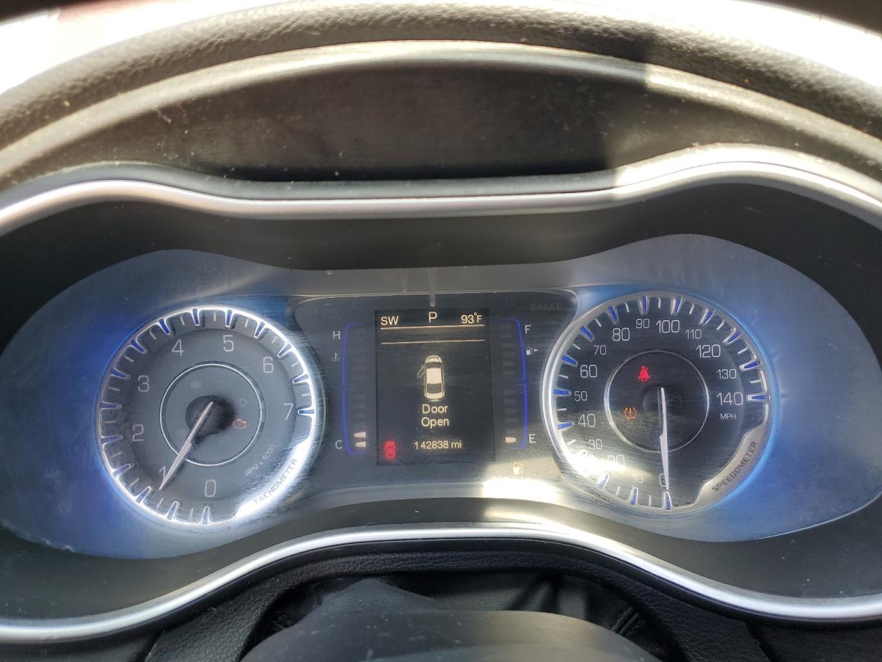 2015 CHRYSLER 200