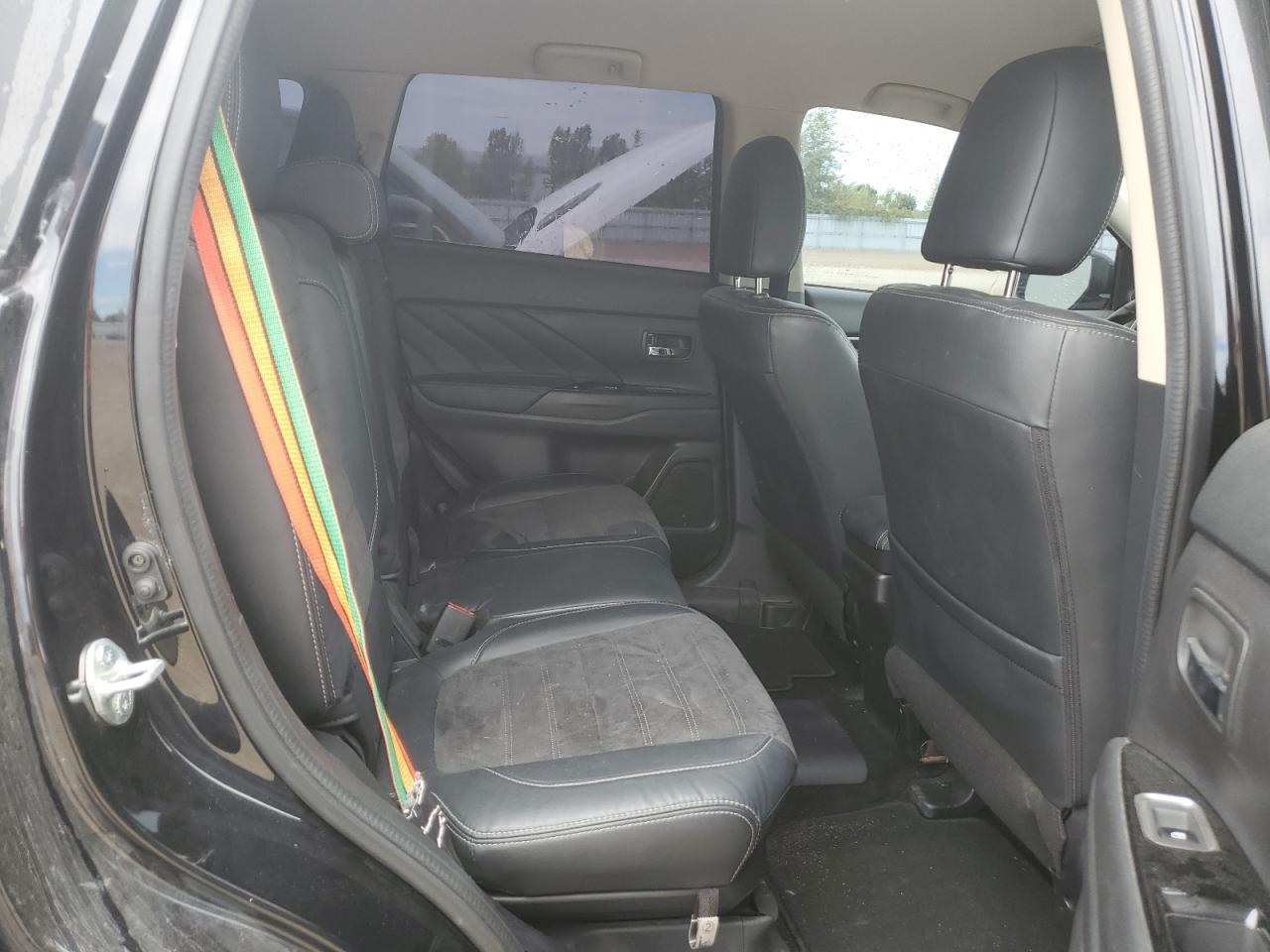 2018 MITSUBISHI outlander