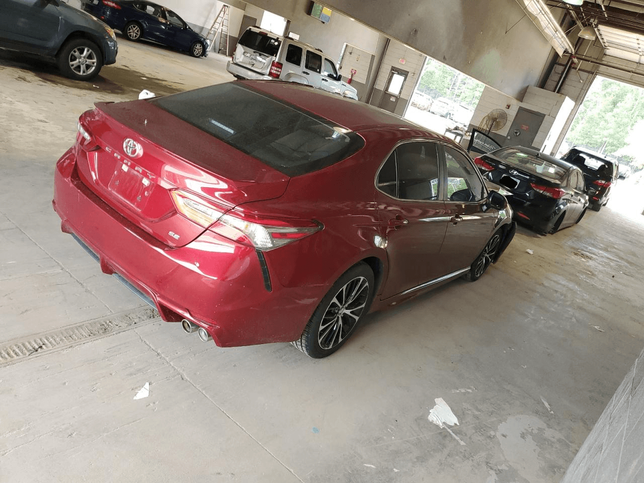 2018 TOYOTA CAMRY