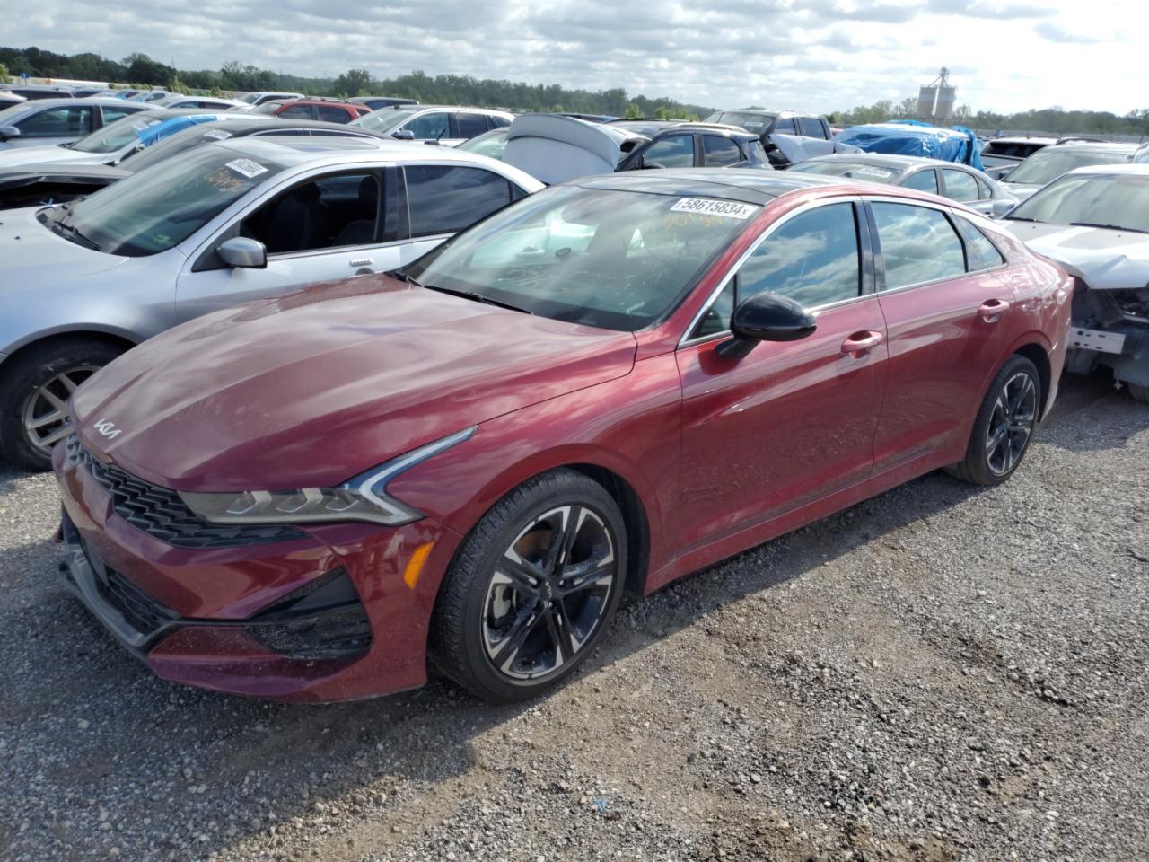 2022 KIA K5