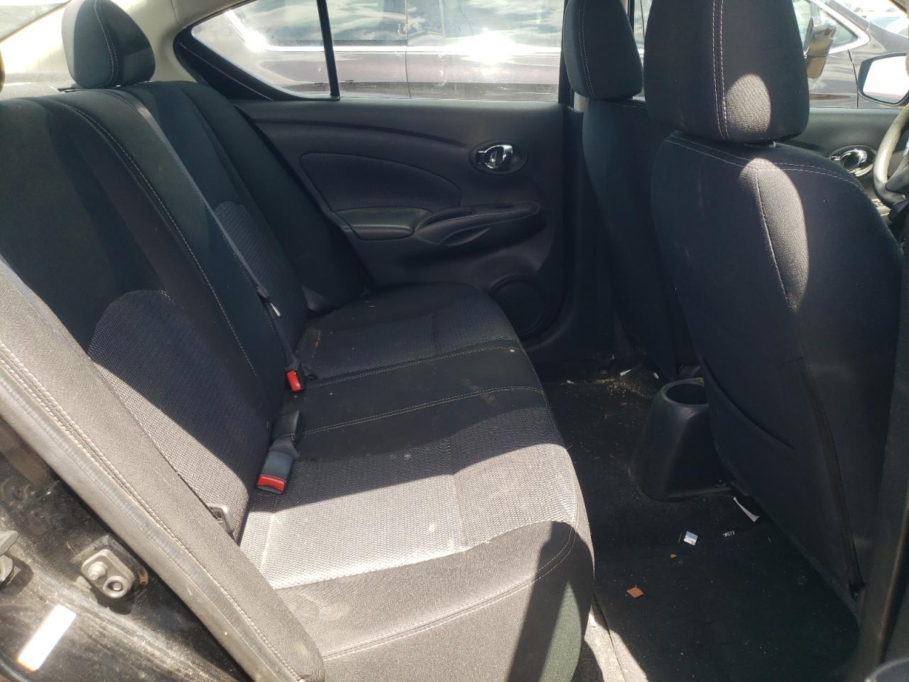 2018 NISSAN VERSA
