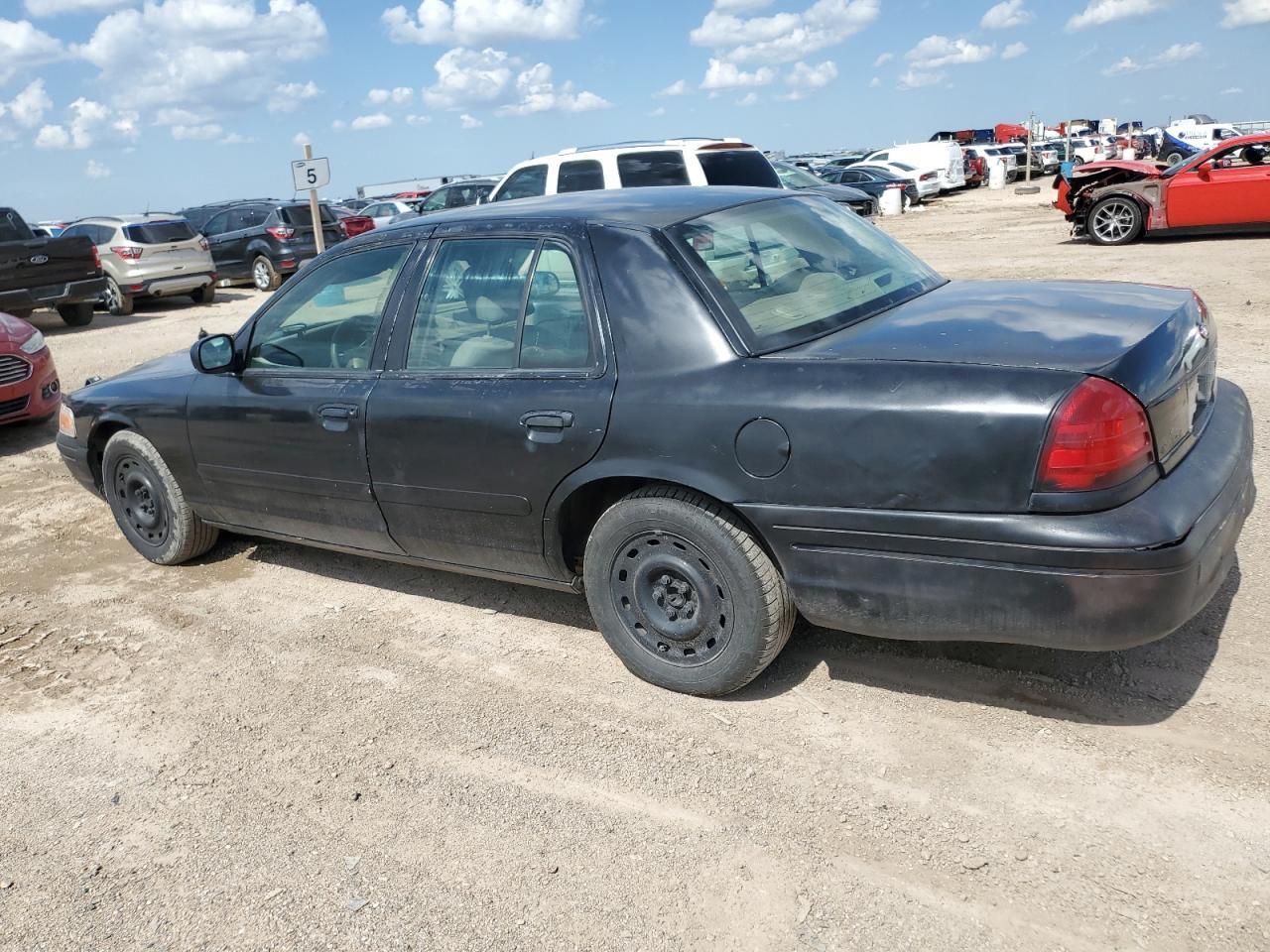2004 FORD Crown Victoria