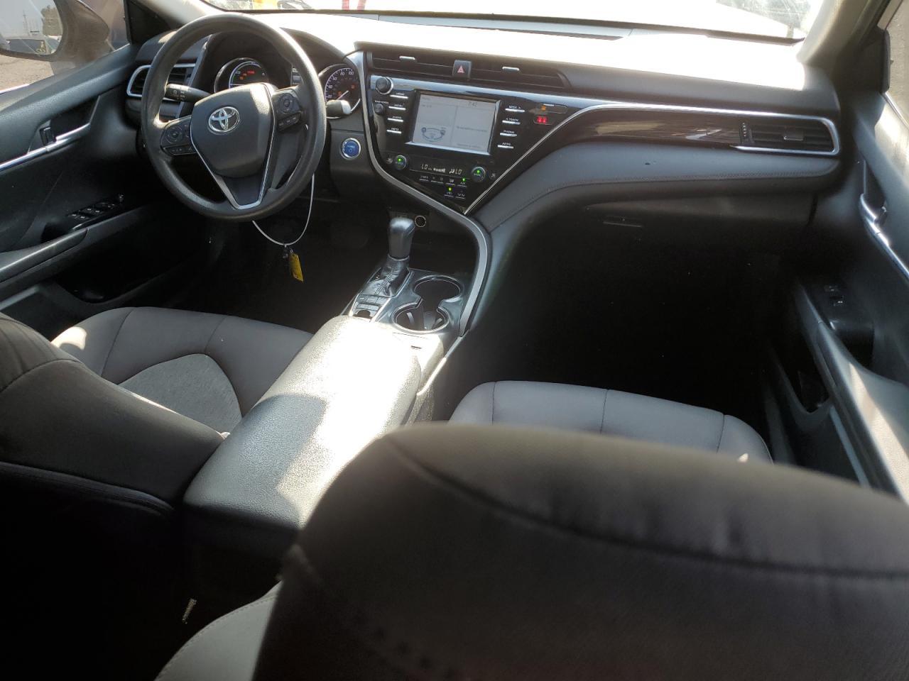 2018 TOYOTA CAMRY