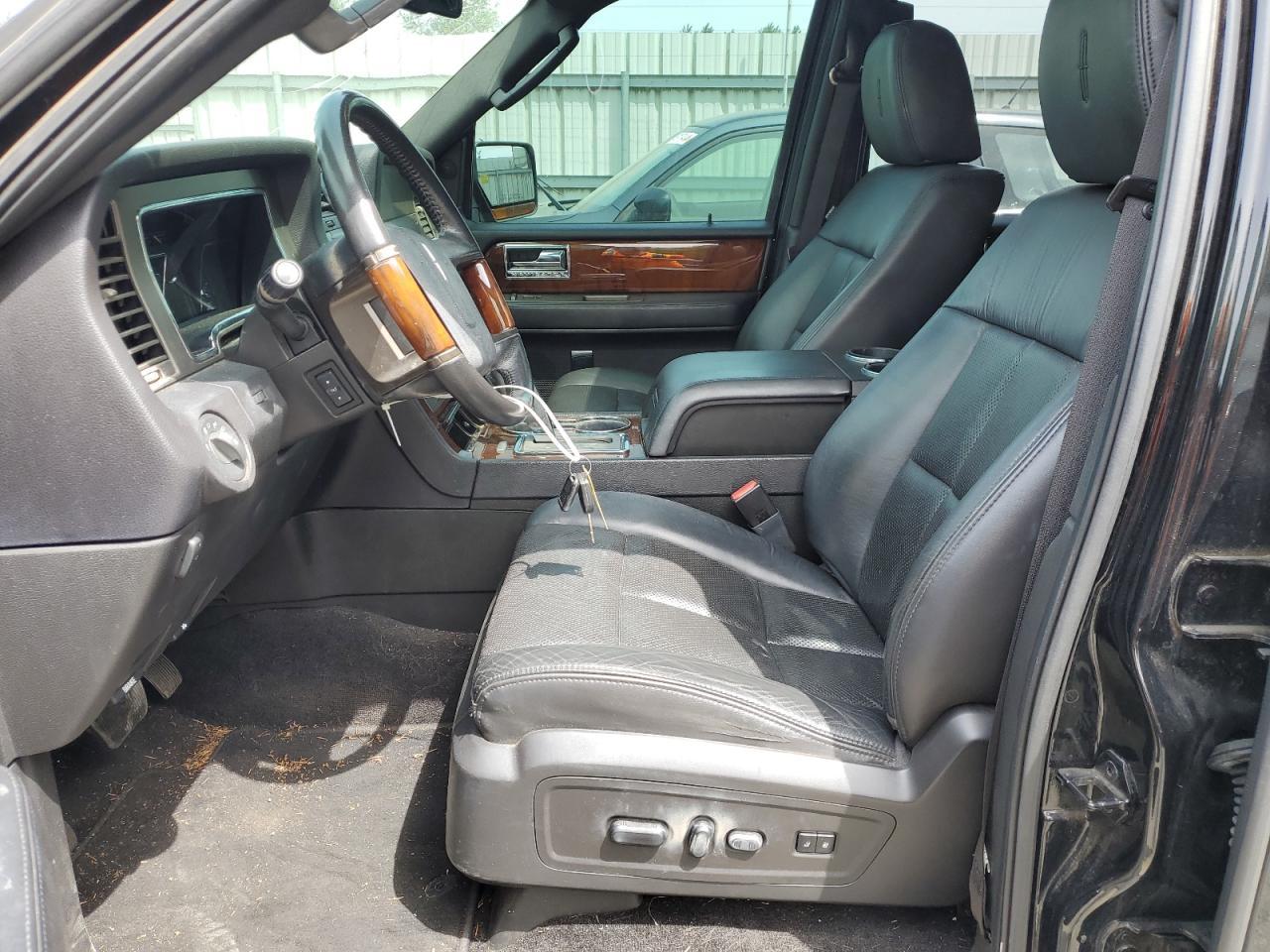2013 LINCOLN Navigator
