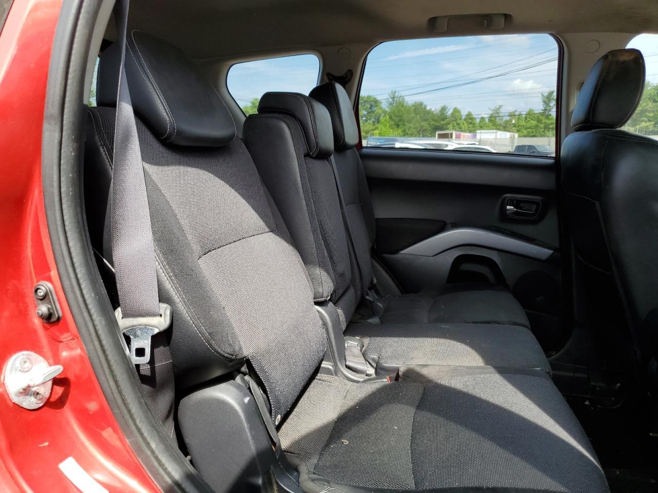2009 MITSUBISHI outlander