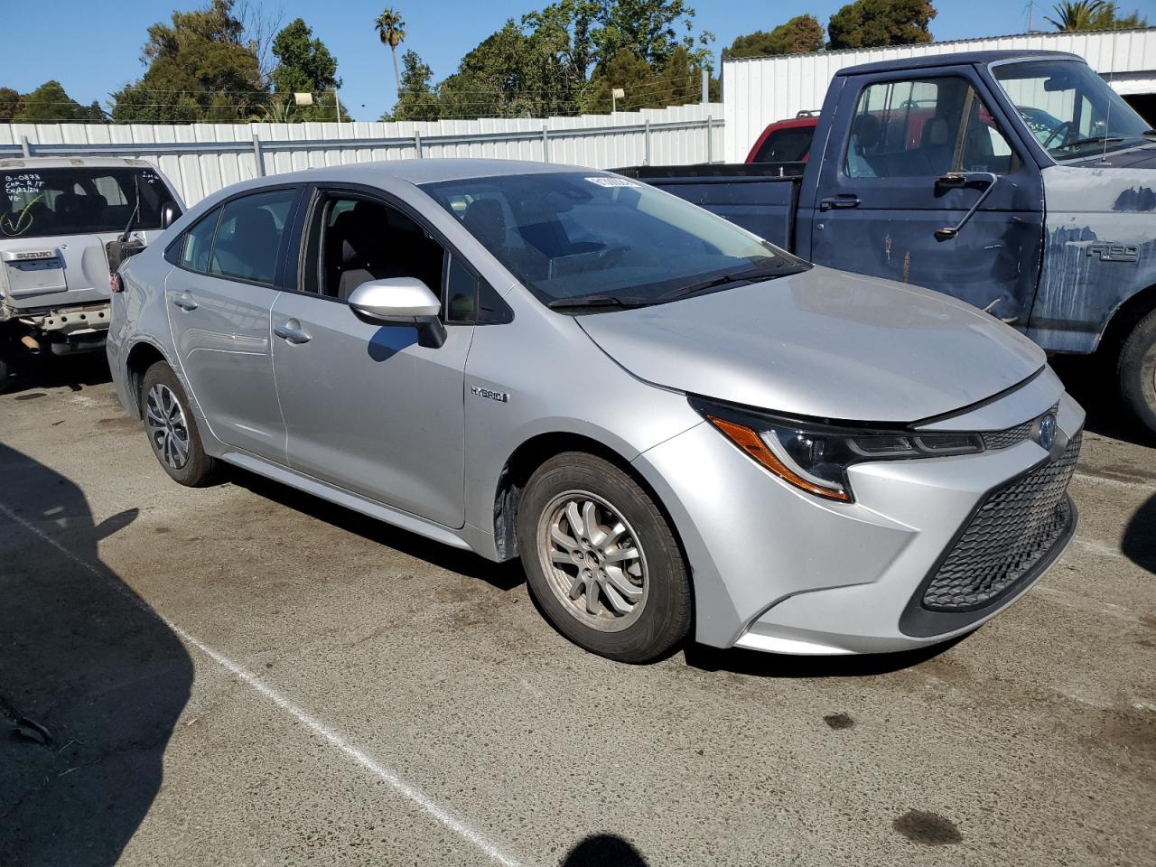 2021 TOYOTA COROLLA