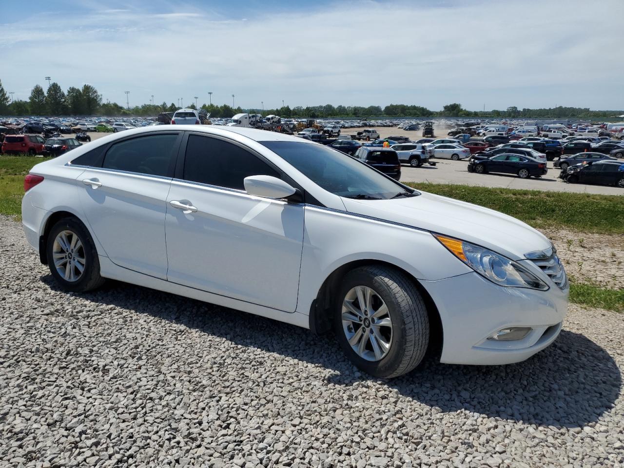 2013 HYUNDAI SONATA