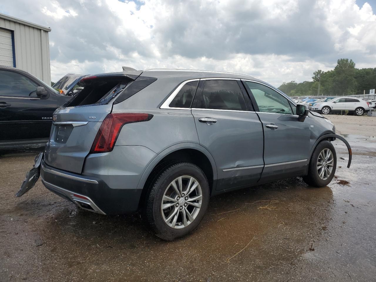 2022 CADILLAC XT5