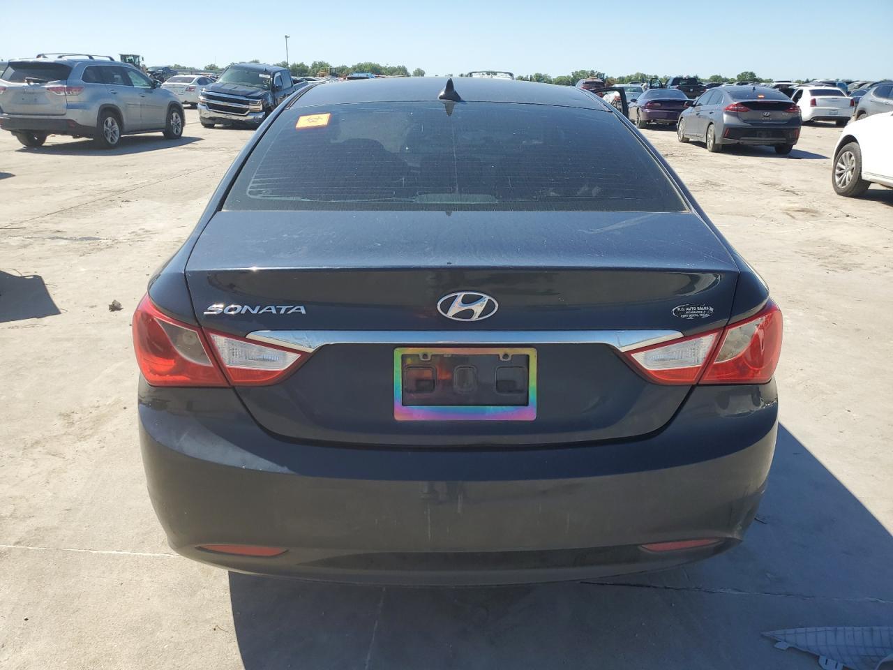 2011 HYUNDAI SONATA