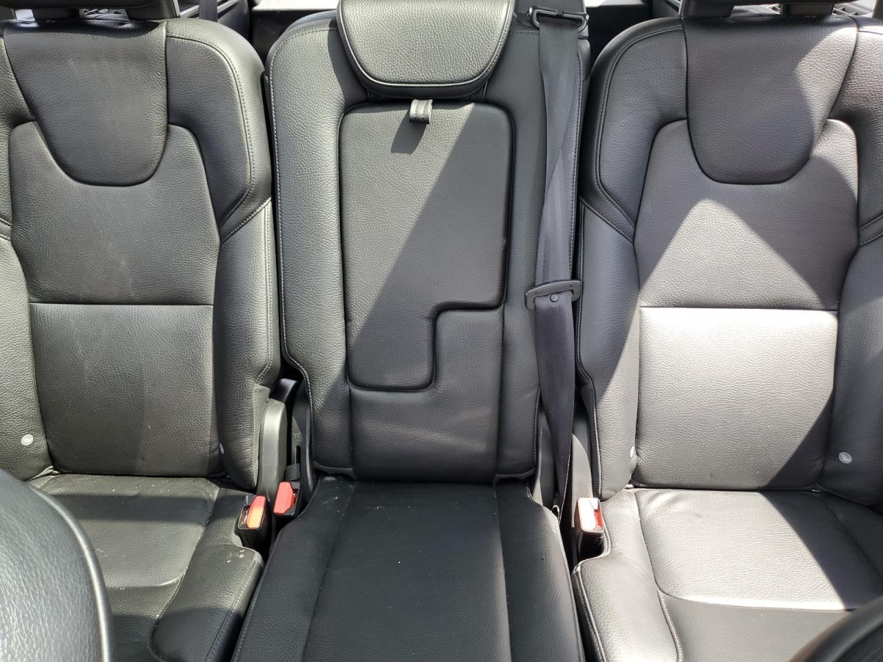 2016 VOLVO XC90