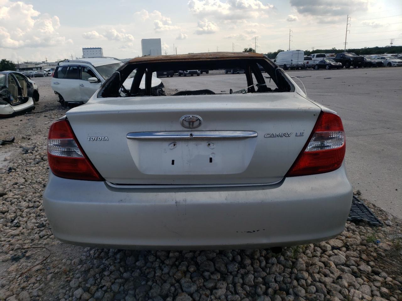 2004 TOYOTA CAMRY
