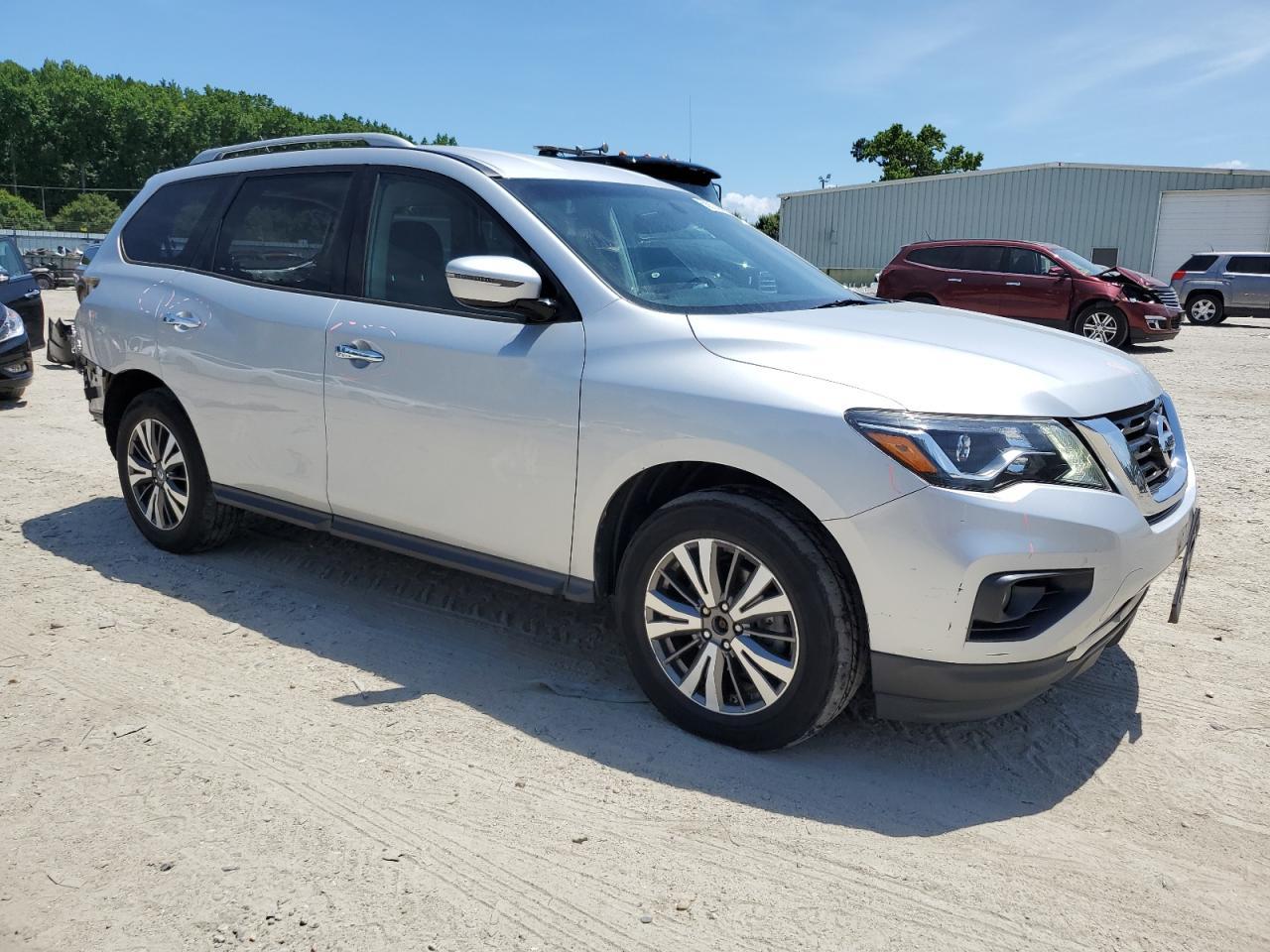2017 NISSAN PATHFINDER
