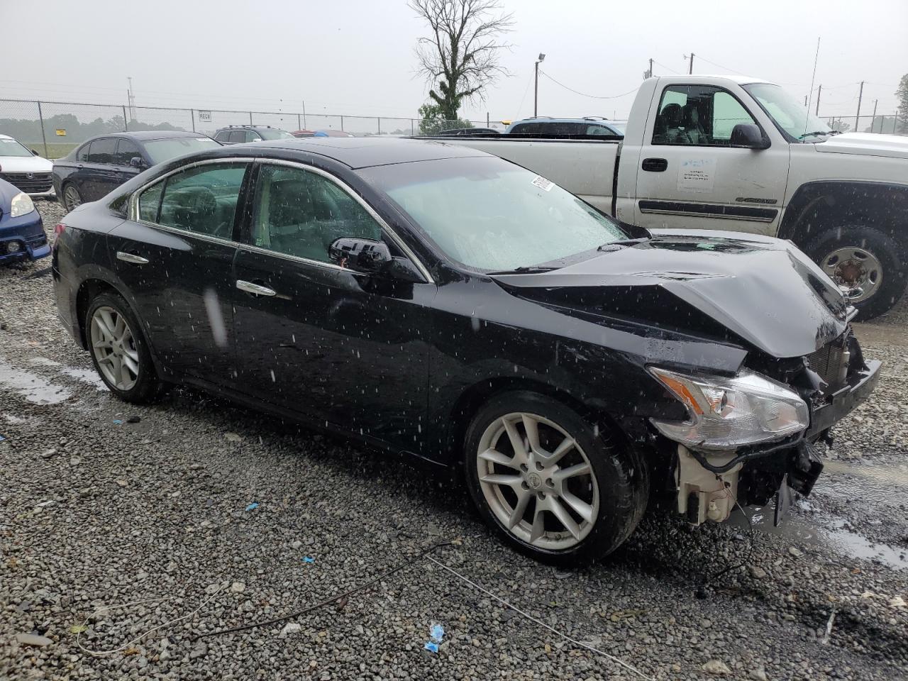 2011 NISSAN Maxima