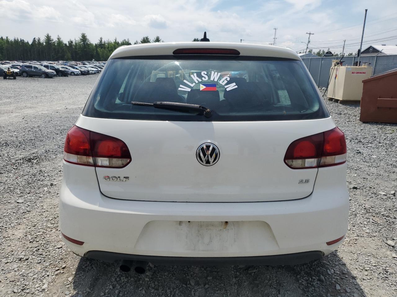 2011 VOLKSWAGEN GOLF