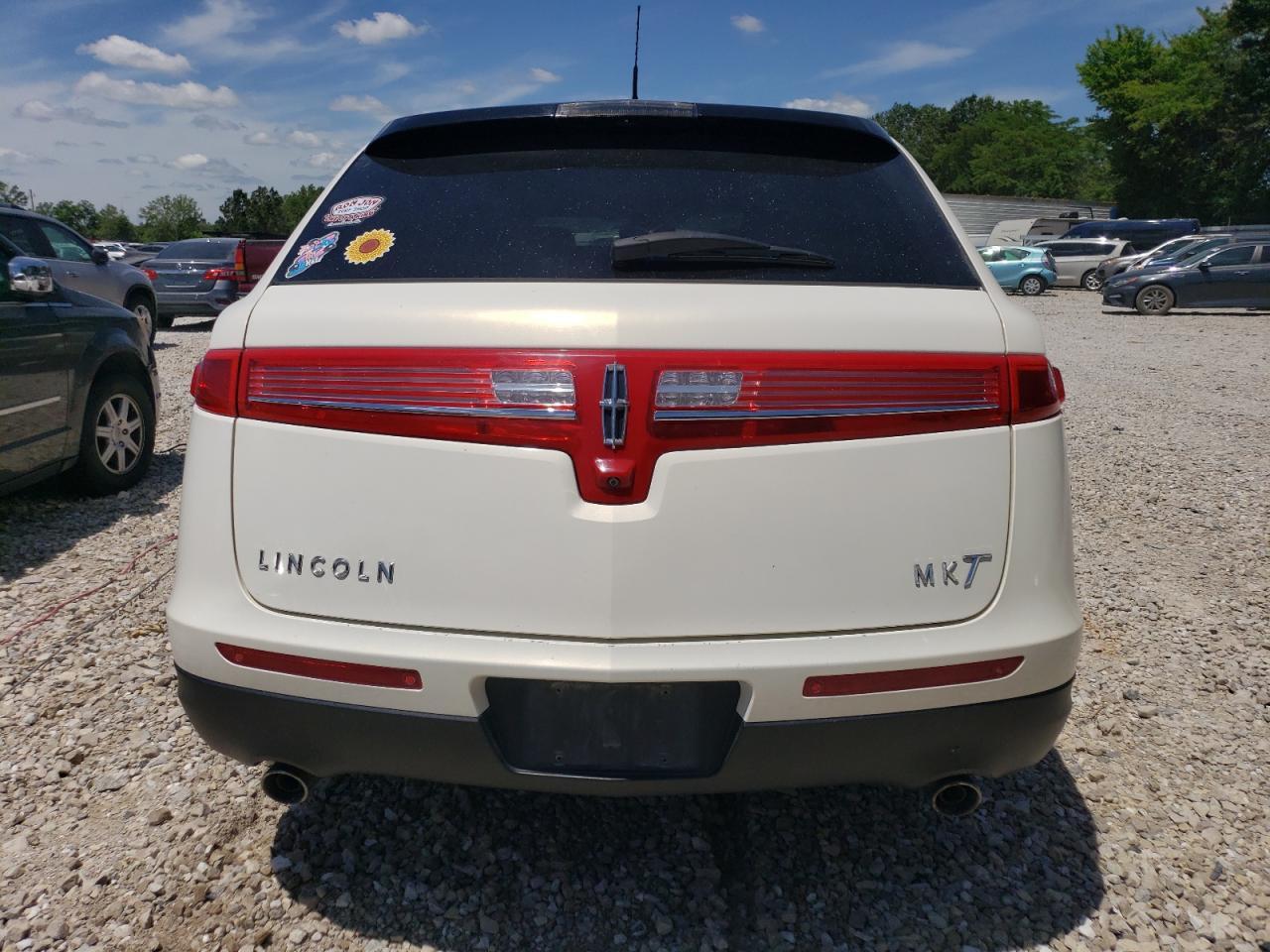 2014 LINCOLN MKT