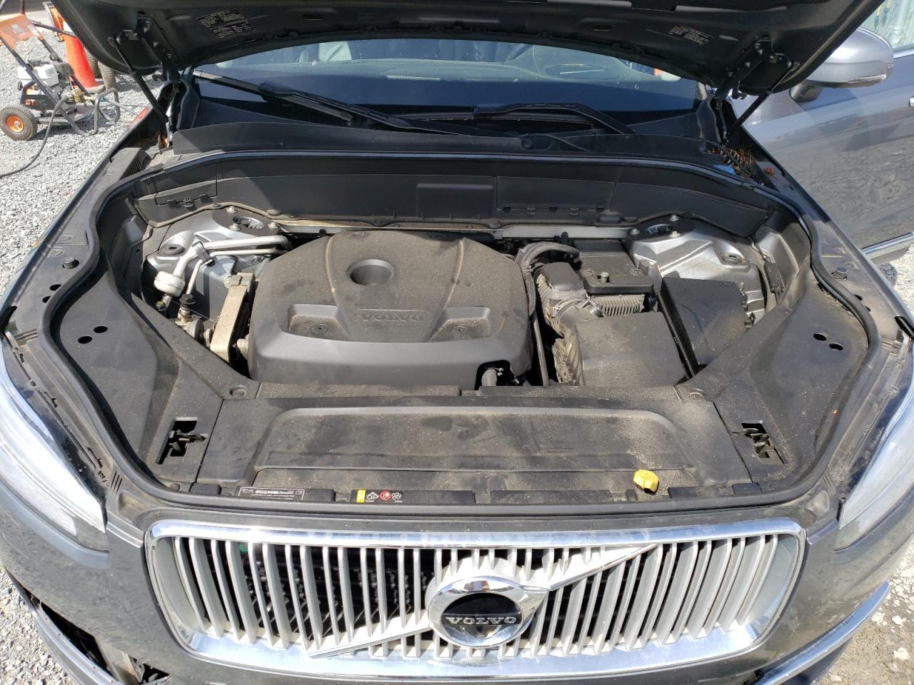 2016 VOLVO XC90
