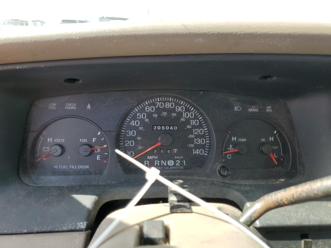 2004 FORD Crown Victoria