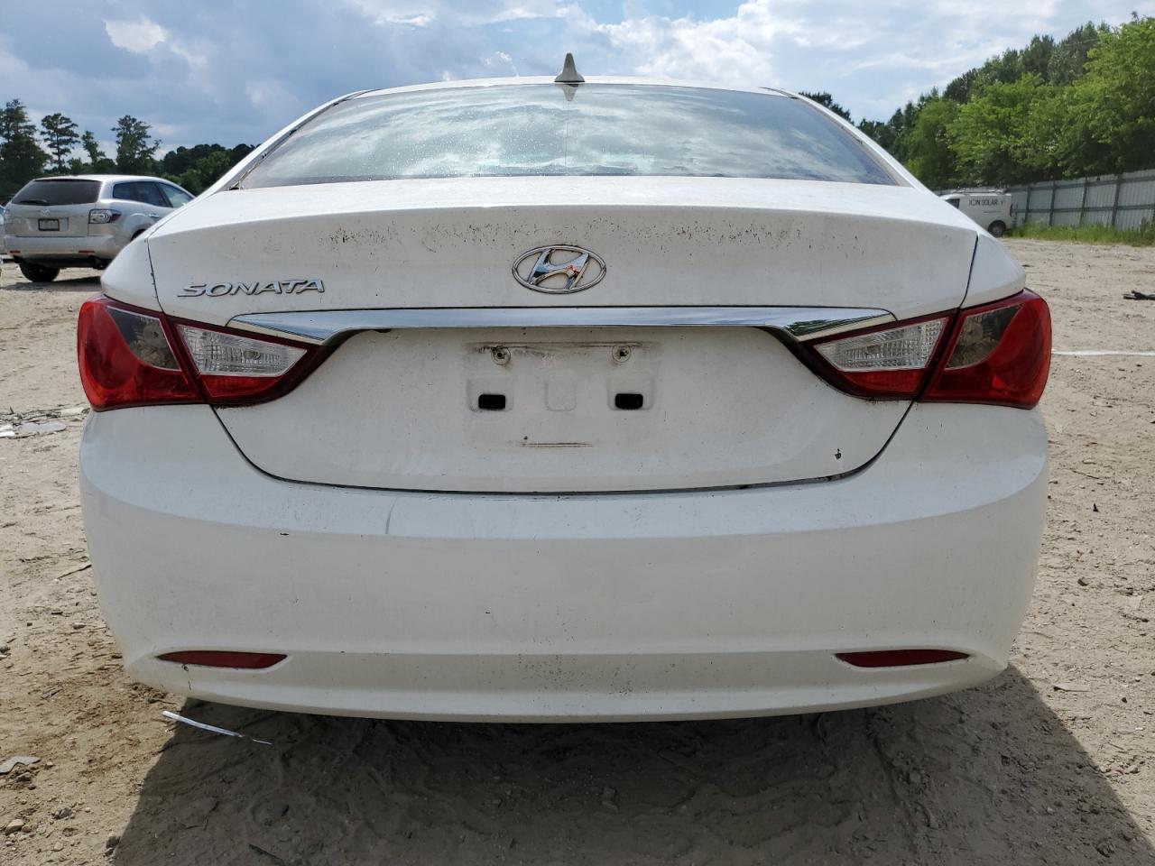 2011 HYUNDAI SONATA