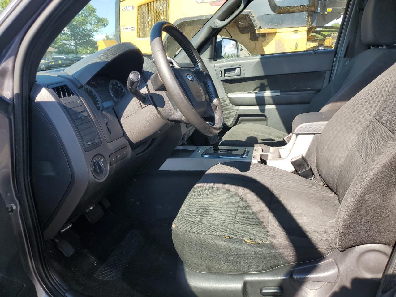 2010 FORD ESCAPE