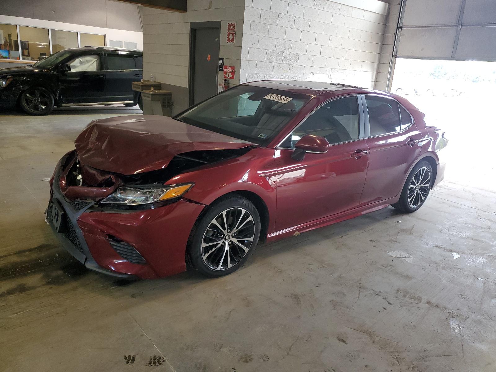 2018 TOYOTA CAMRY