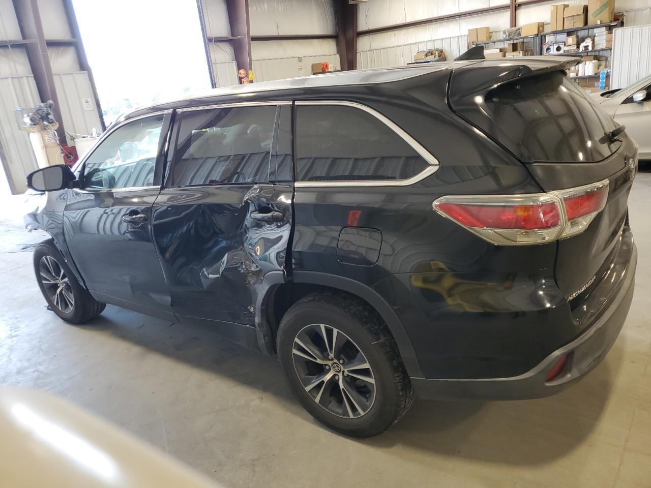 2016 TOYOTA HIGHLANDER