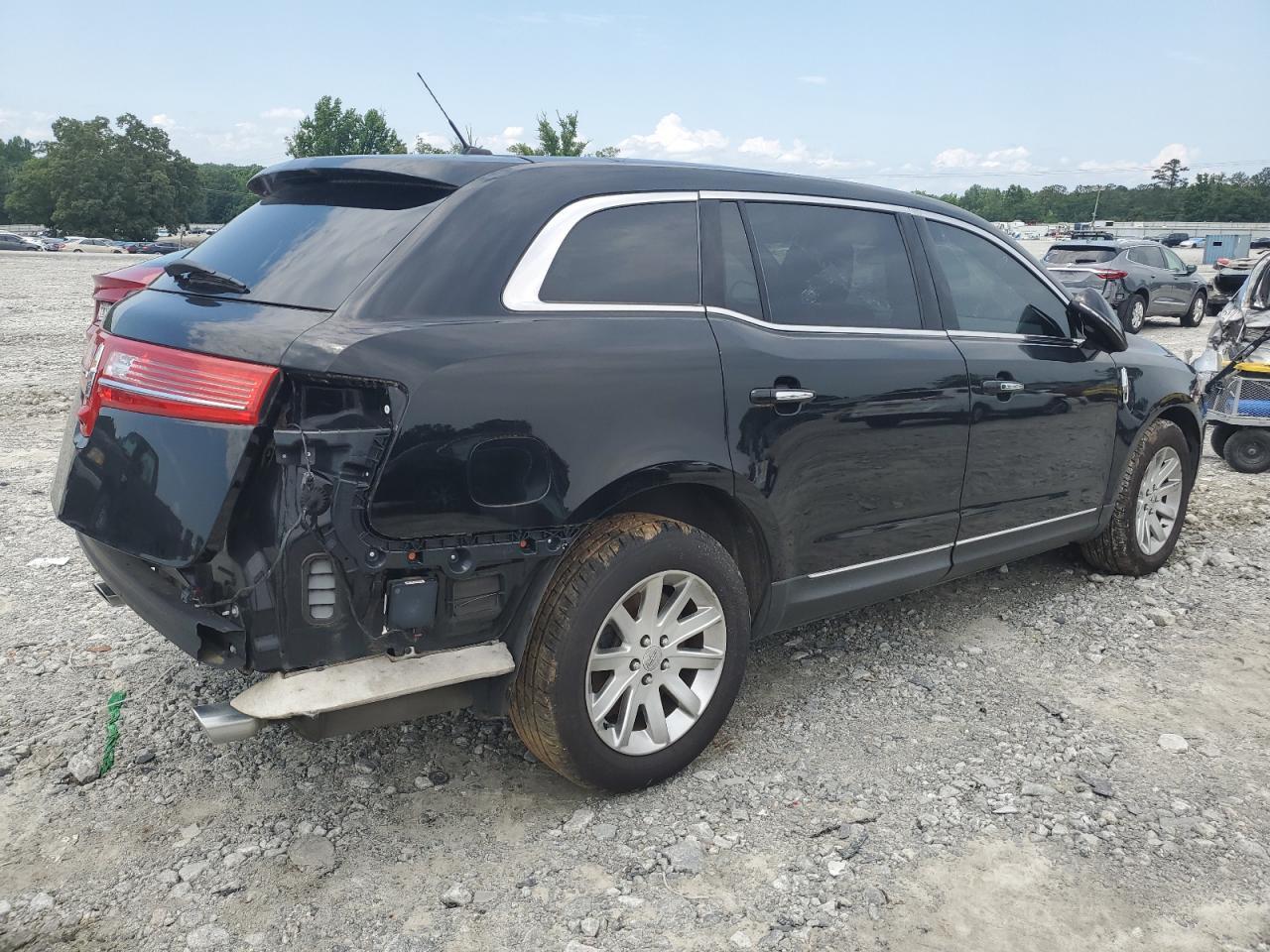 2018 LINCOLN MKT