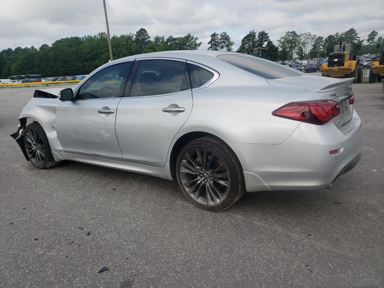 2016 INFINITI Q70