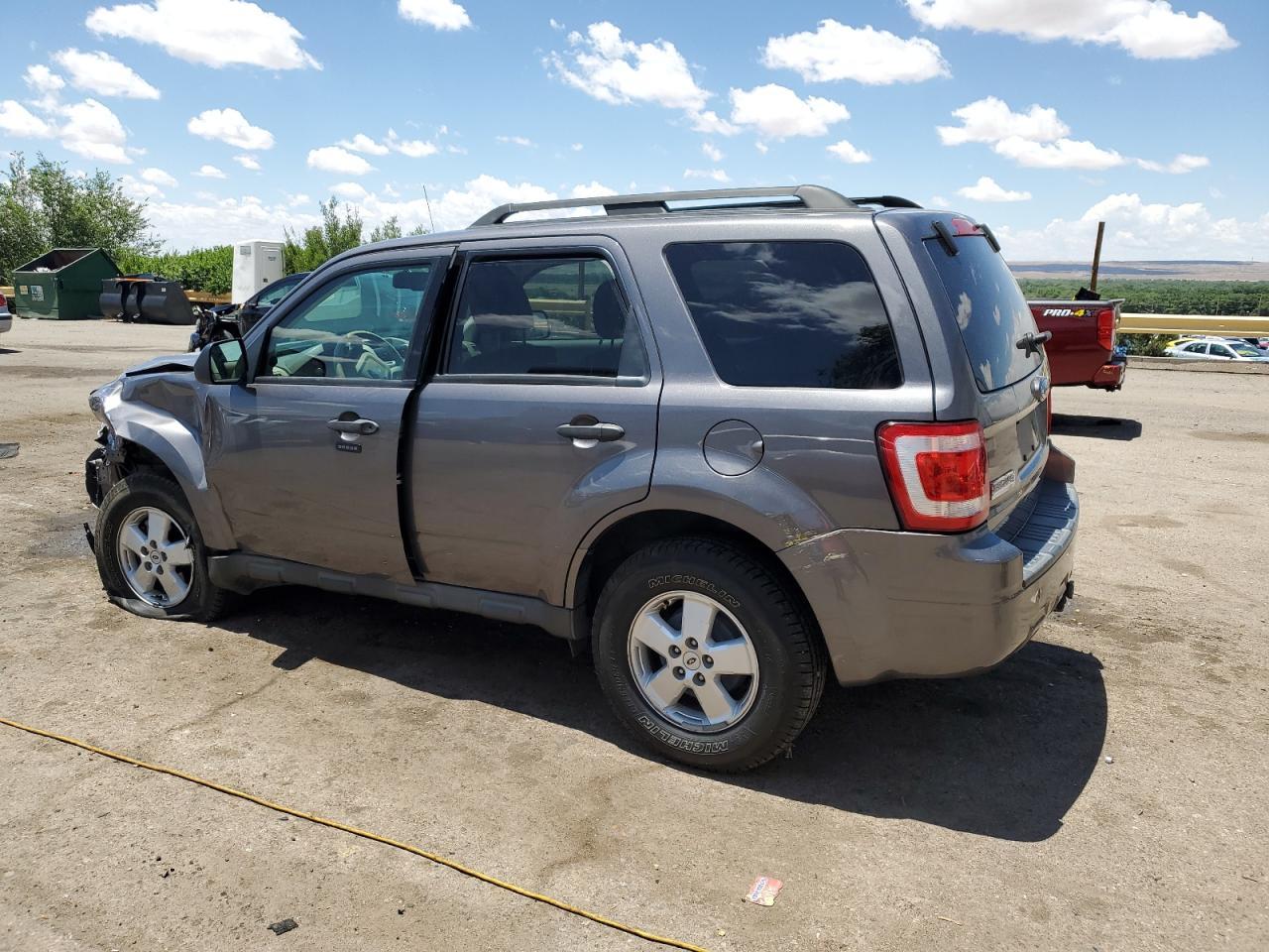 2009 FORD ESCAPE