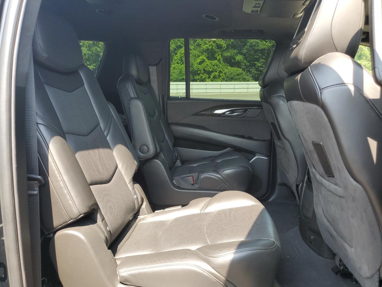 2019 CADILLAC Escalade ESV