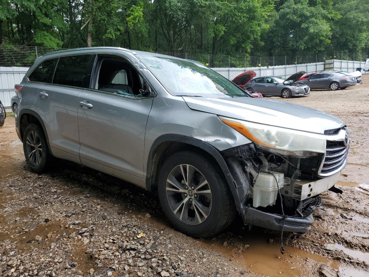2016 TOYOTA HIGHLANDER