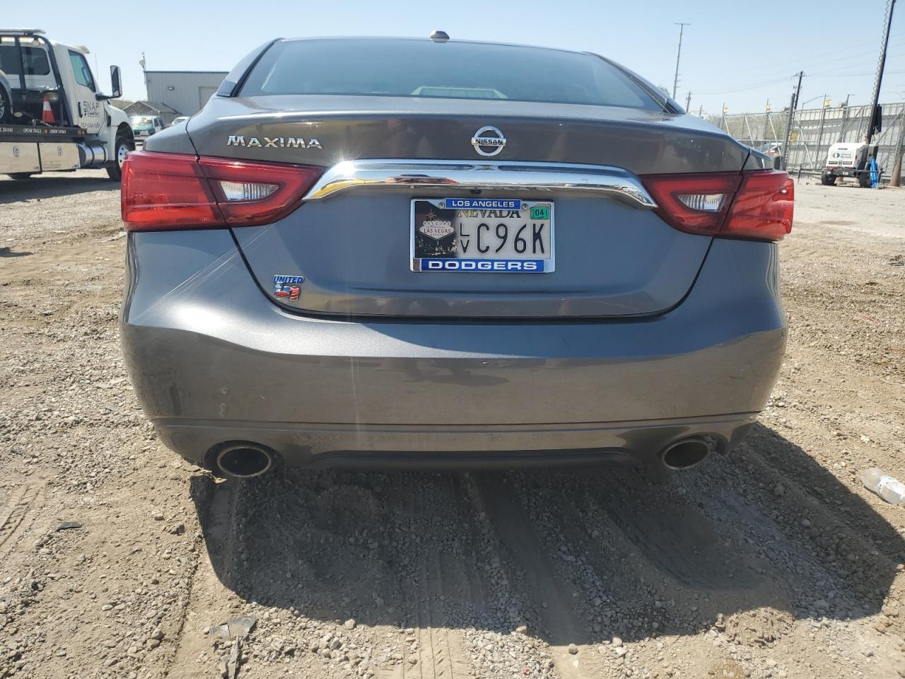 2017 NISSAN Maxima