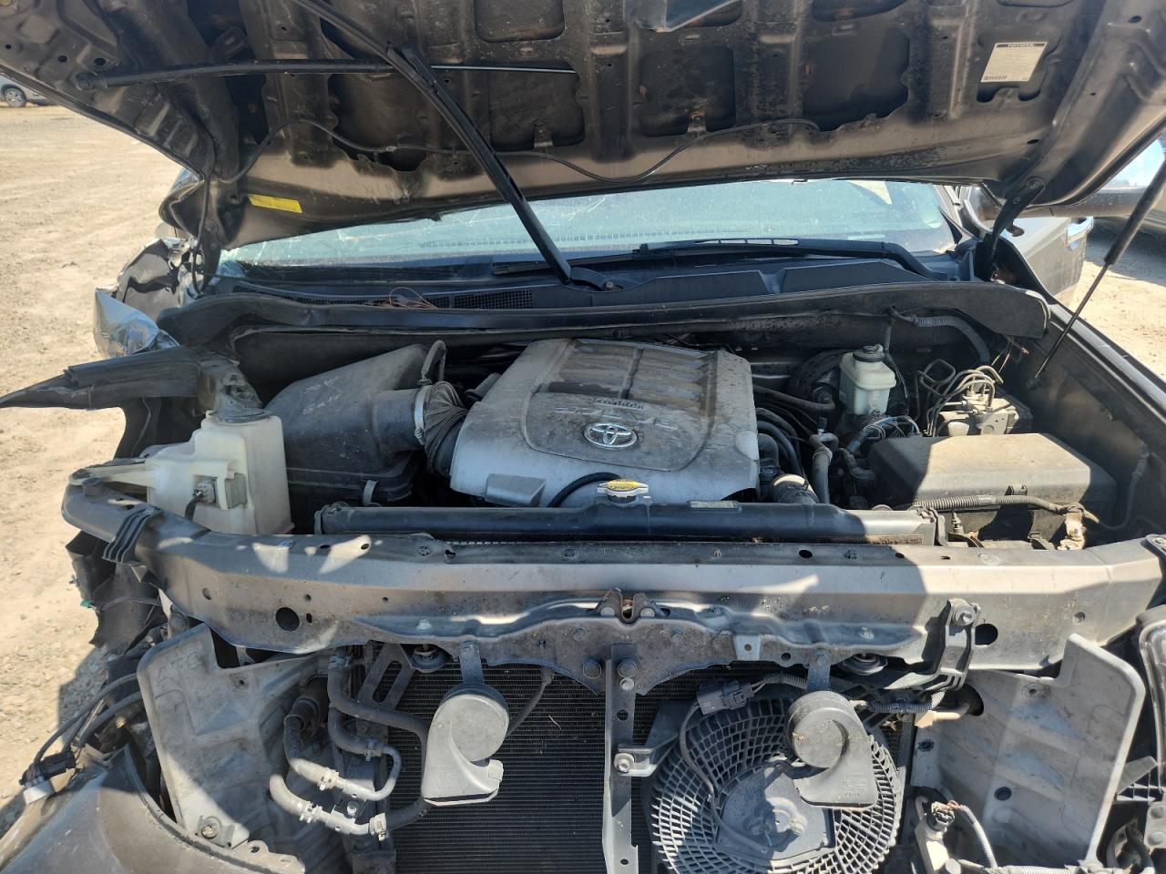 2010 TOYOTA Sequoia