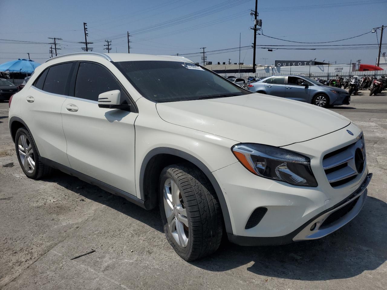 2015 MERCEDES-BENZ GLA-Class