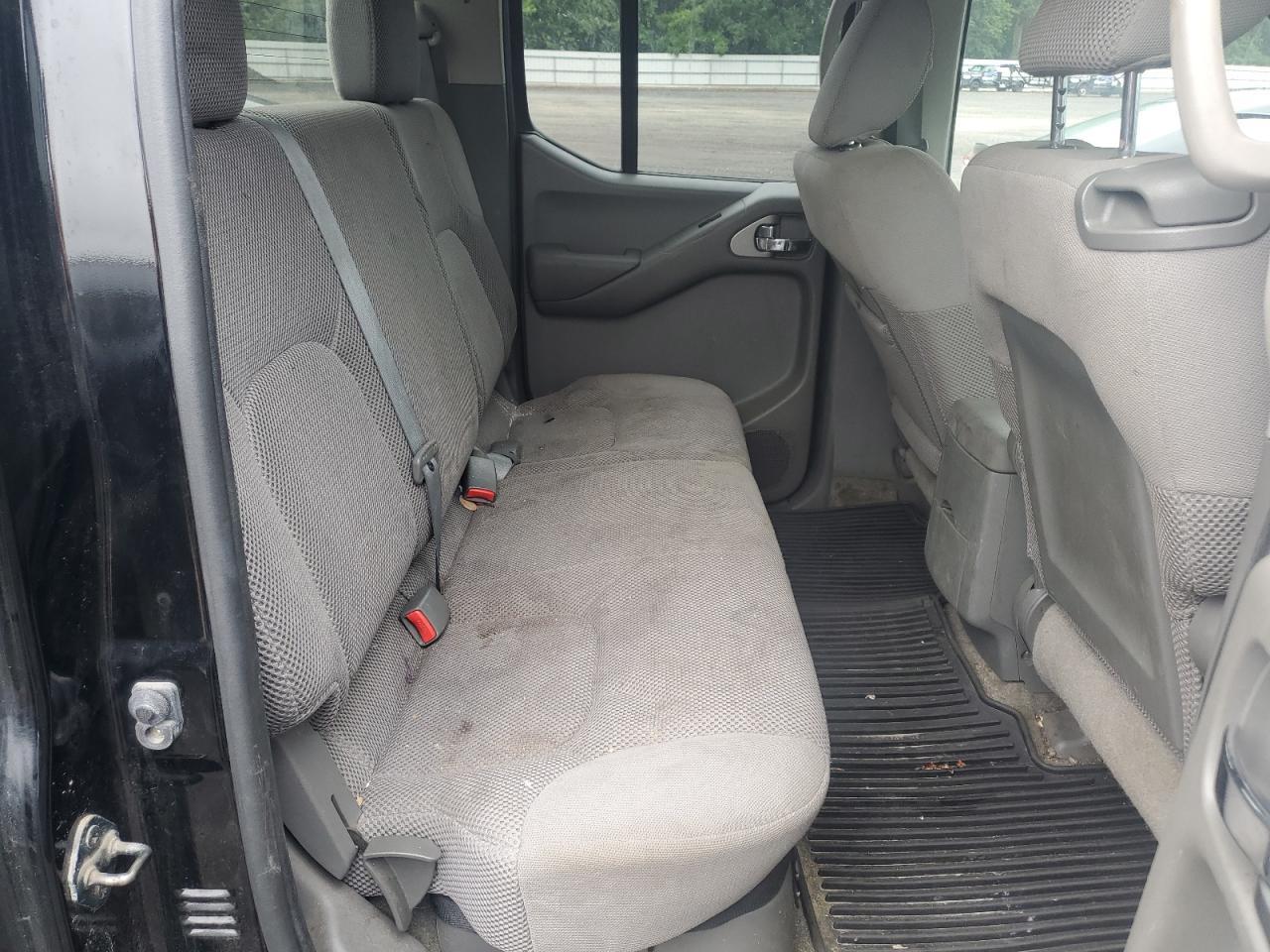 2012 NISSAN Frontier