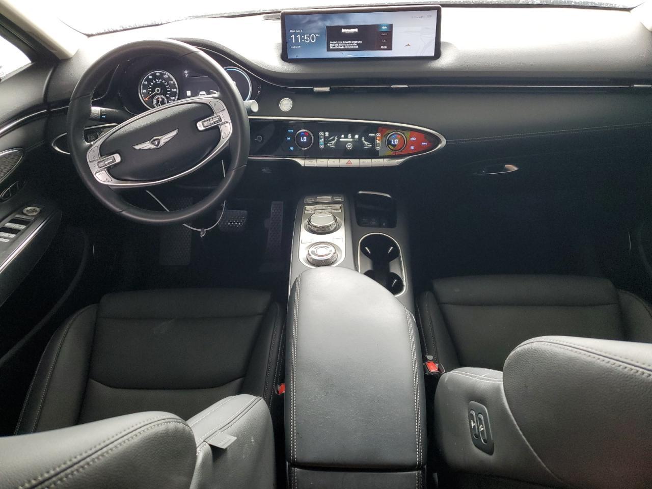 2022 GENESIS GV70