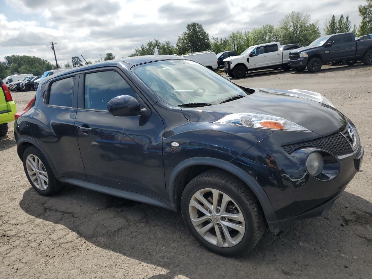 2011 NISSAN Juke