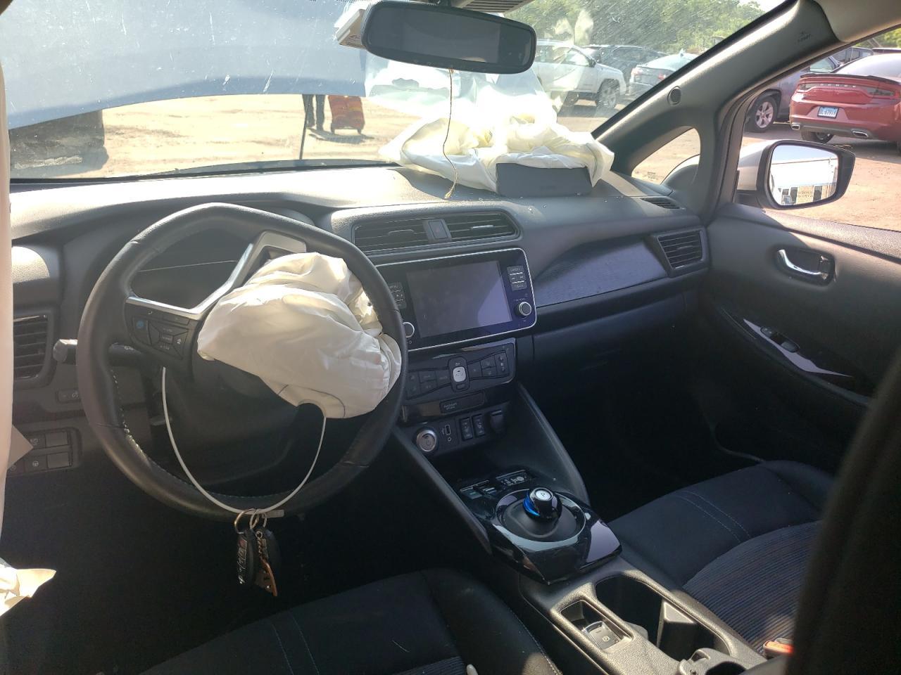 2019 NISSAN LEAF