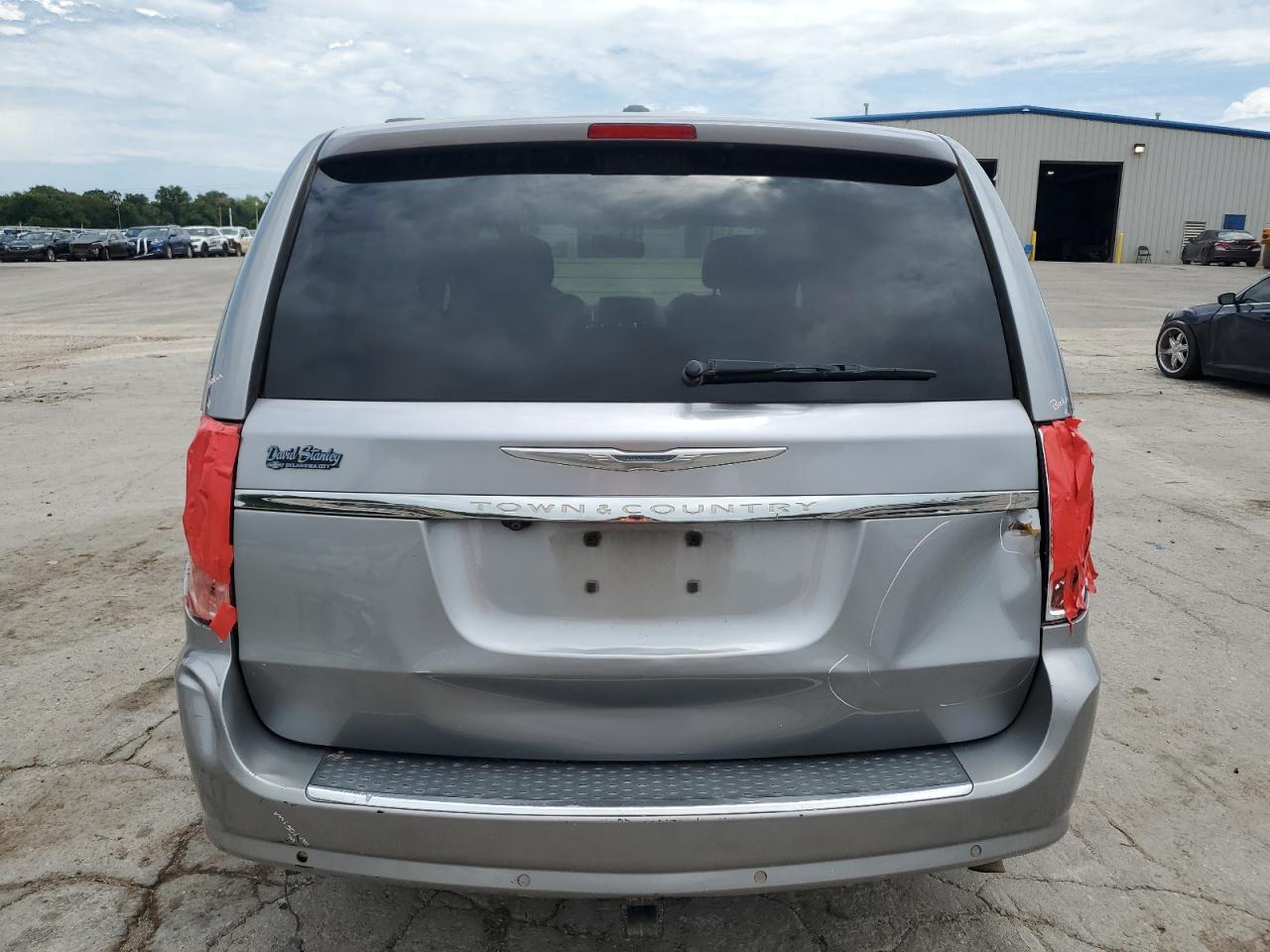 2014 CHRYSLER Town & Country