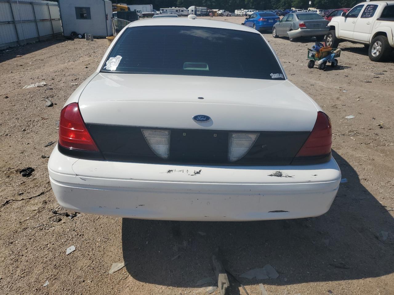 2003 FORD Crown Victoria