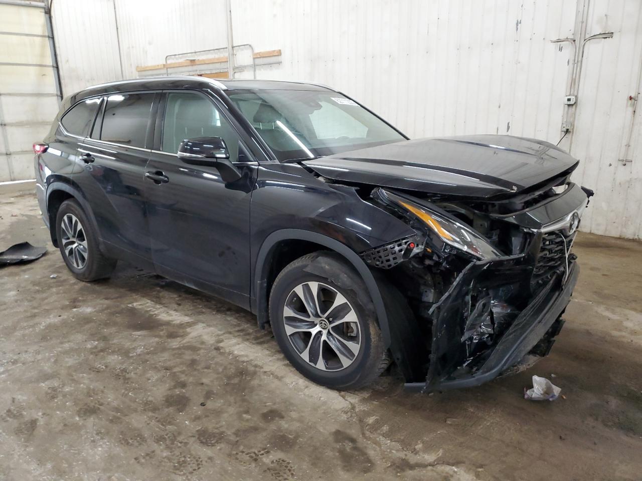 2021 TOYOTA HIGHLANDER