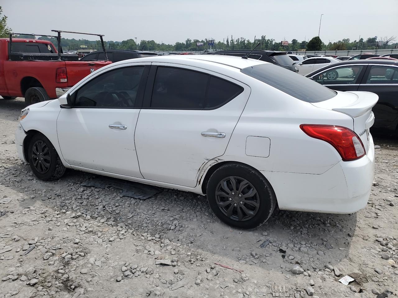 2018 NISSAN VERSA