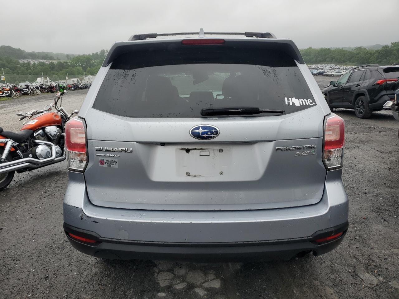 2017 SUBARU FORESTER