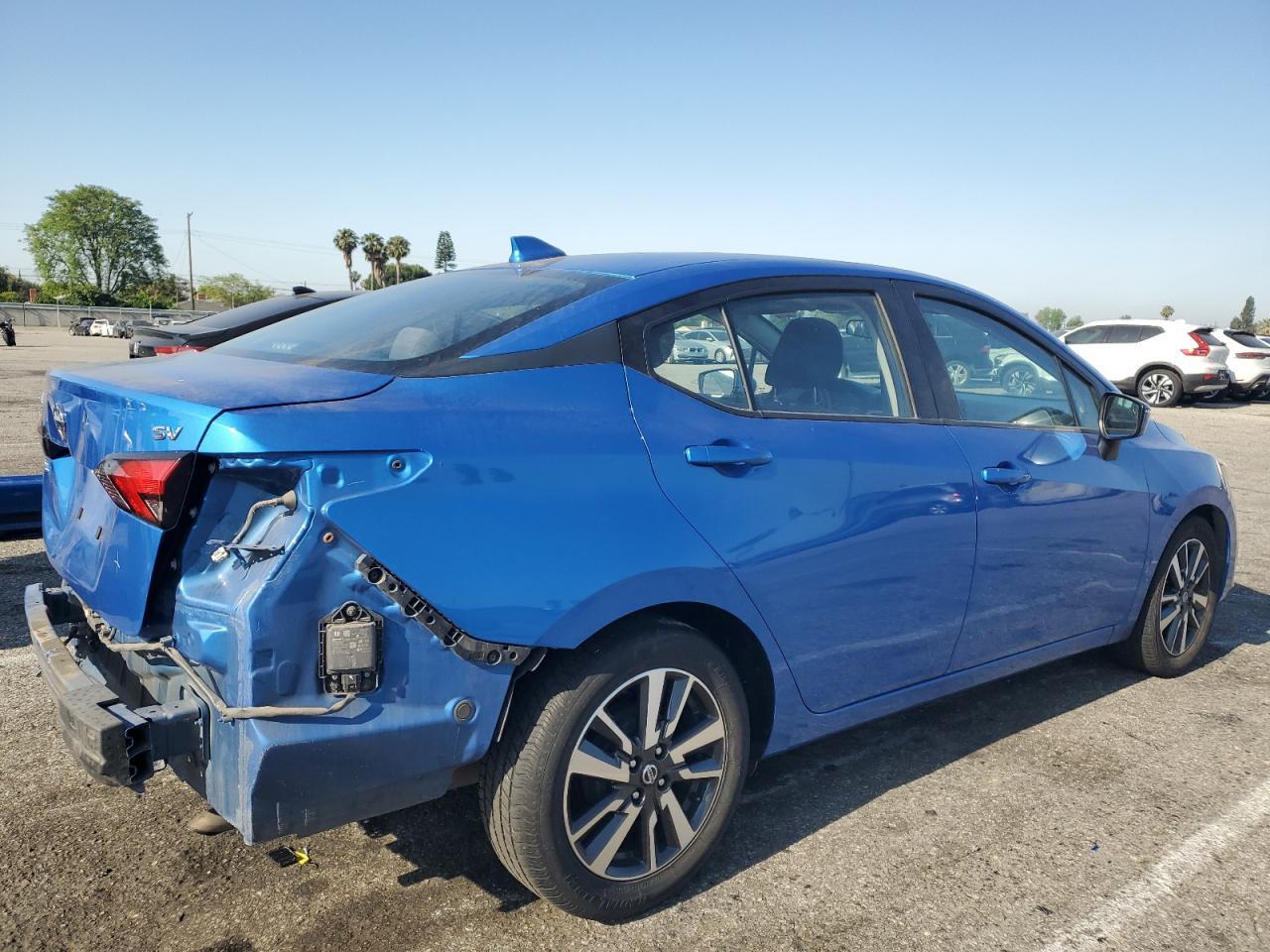 2020 NISSAN VERSA
